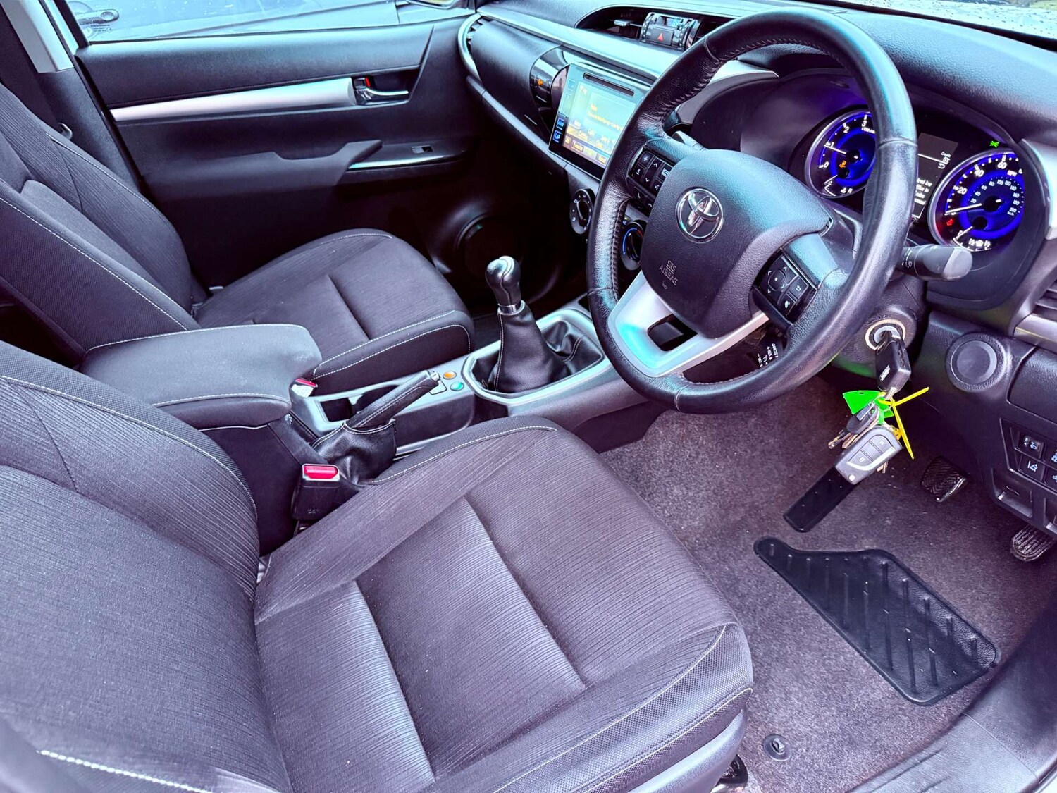 Used Toyota Hilux 2019 for sale - 77497885: Photo 6