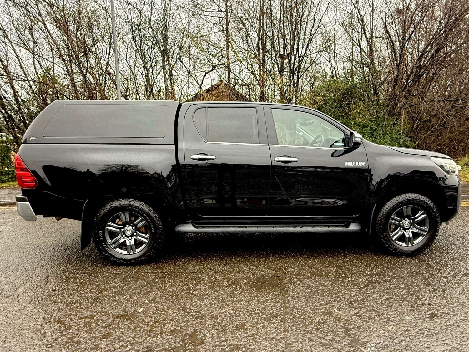 Used Toyota Hilux 2023 for sale - 77497869: Photo 12