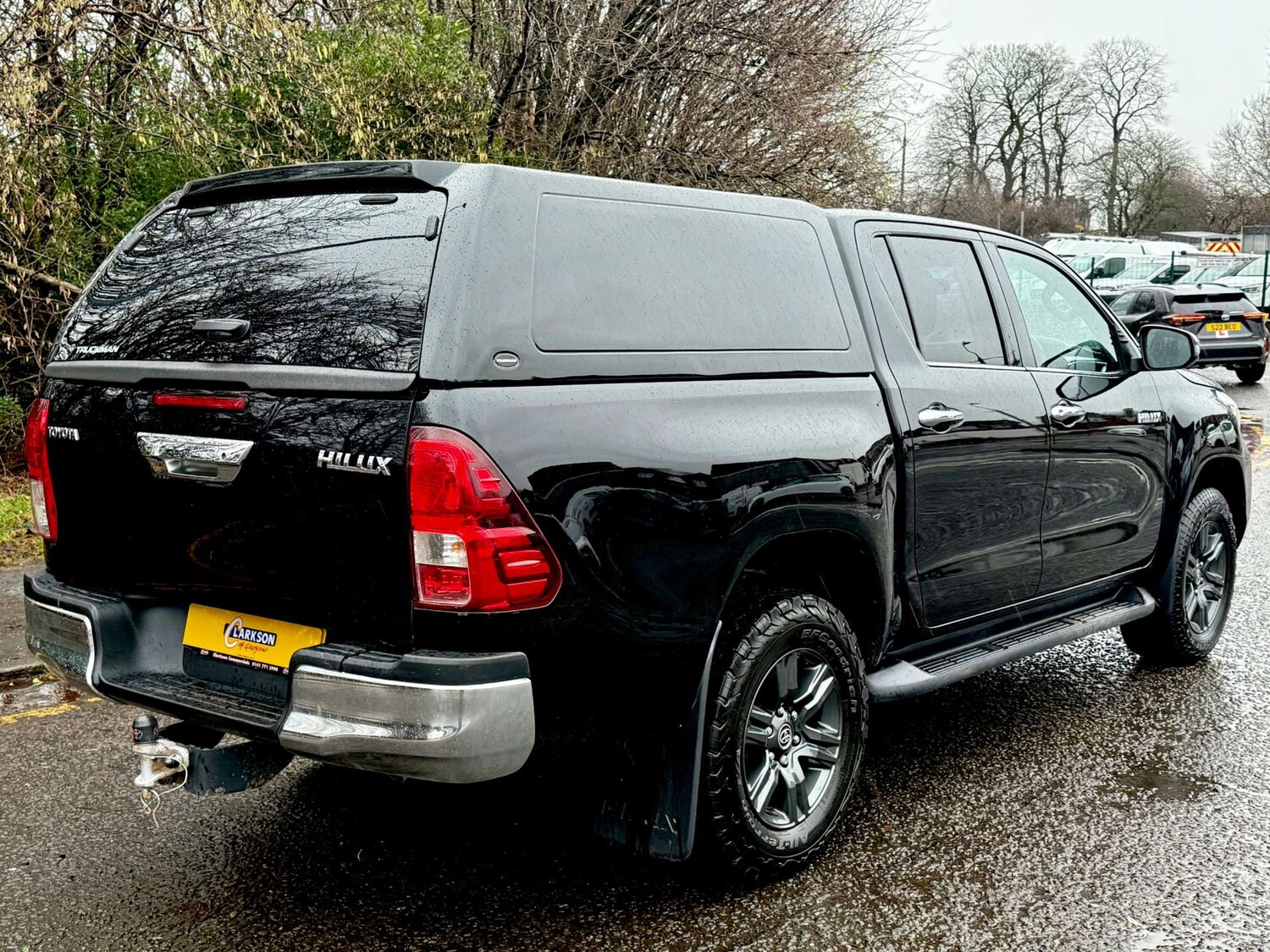 Used Toyota Hilux 2023 for sale - 77497869: Photo 4