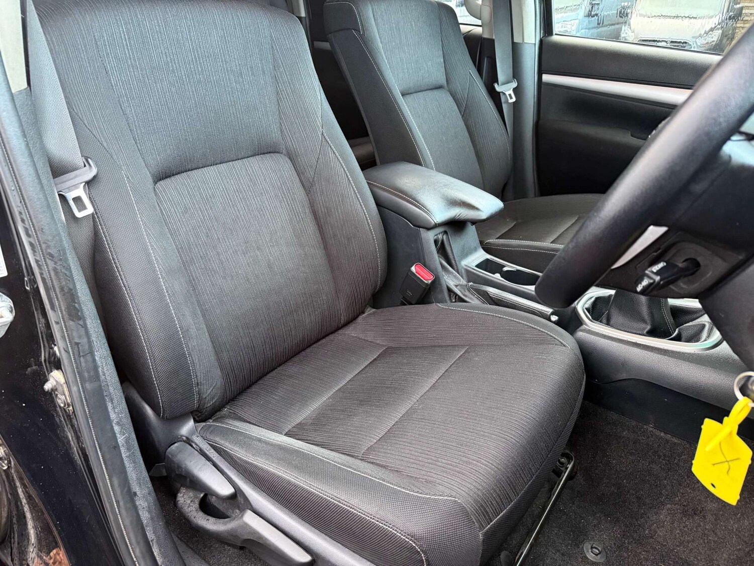 Used Toyota Hilux 2023 for sale - 77497869: Photo 6