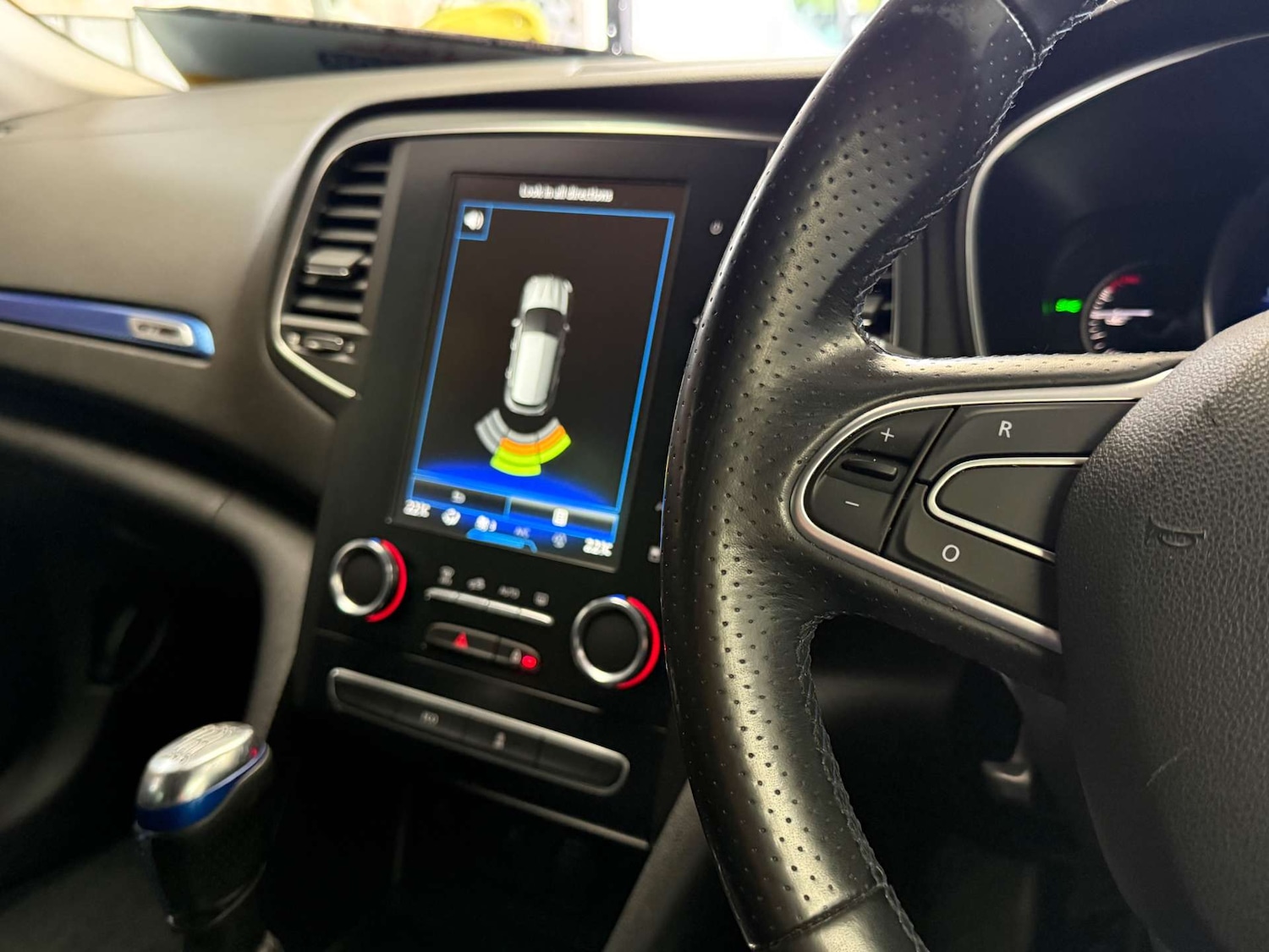 Used Renault Megane 2018 for sale - 76494955: Photo 17