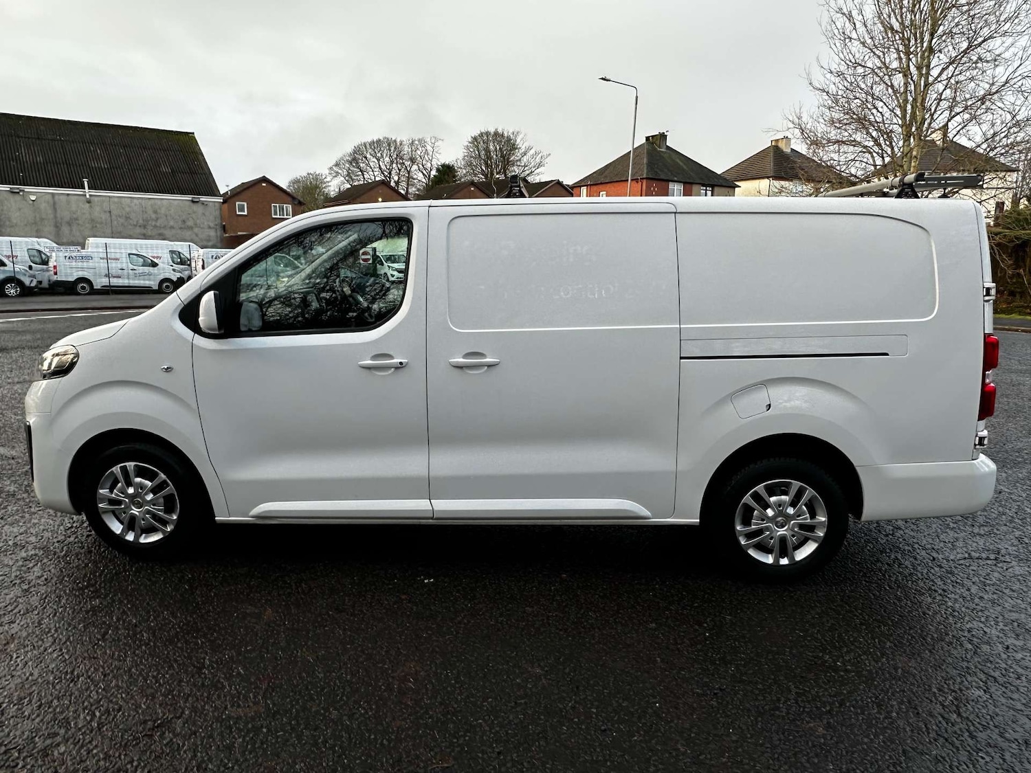 Used Vauxhall Vivaro 2023 for sale - 77640537: Photo 10