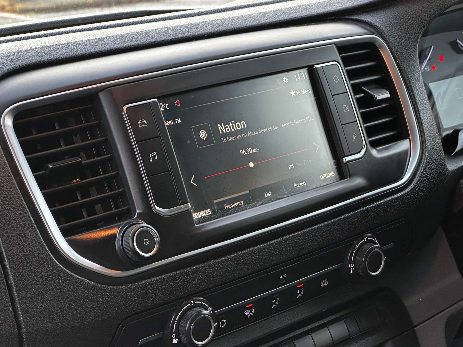 Used Vauxhall Vivaro 2023 for sale - 77640537: Photo 17