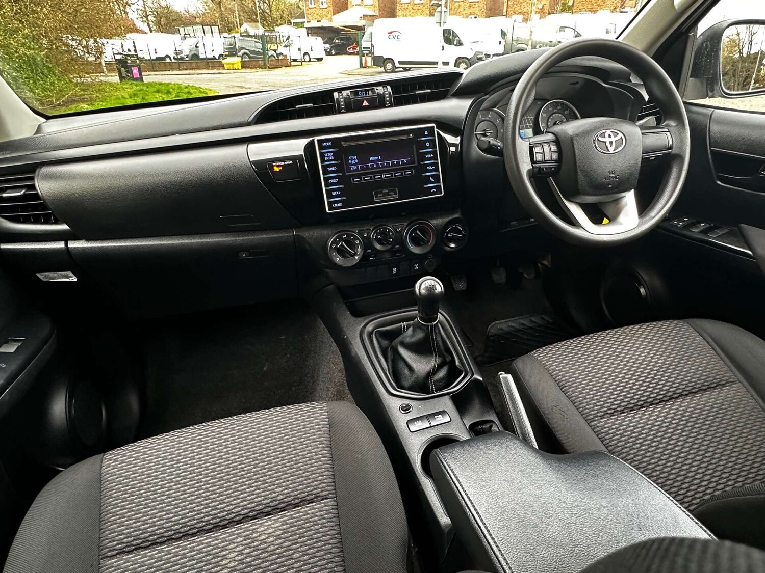 Used Toyota Hilux 2020 for sale - 77497860: Photo 6