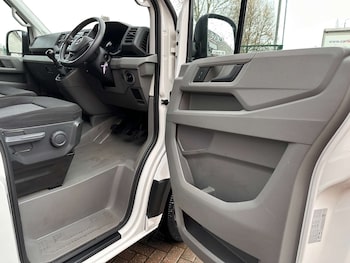 Used Volkswagen Crafter 2023 for sale - 77872445: Photo