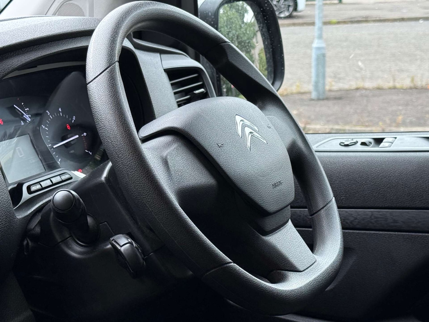 Used Citroen Dispatch 2023 for sale - 76494963: Photo 14