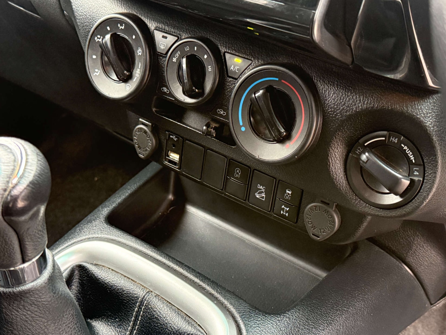 Used Toyota Hilux 2022 for sale - 78097374: Photo 14