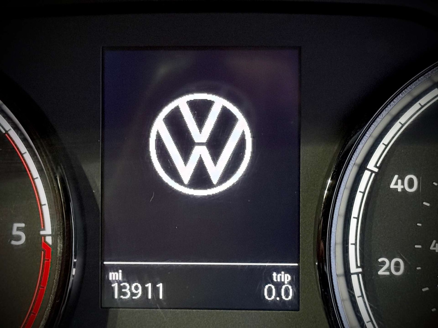 Used Volkswagen Transporter 2024 for sale - 77022668: Photo 11