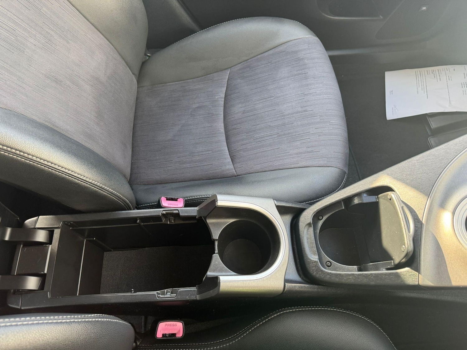 Used Toyota Prius 2012 for sale - 77351502: Photo 9