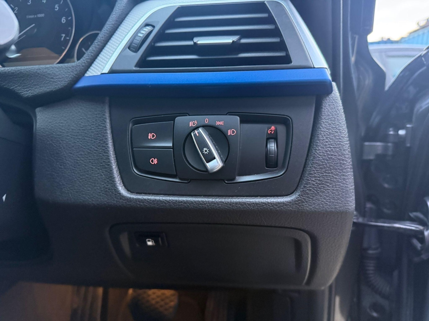 Used BMW 3 Series 2017 for sale - 76918675: Photo 18