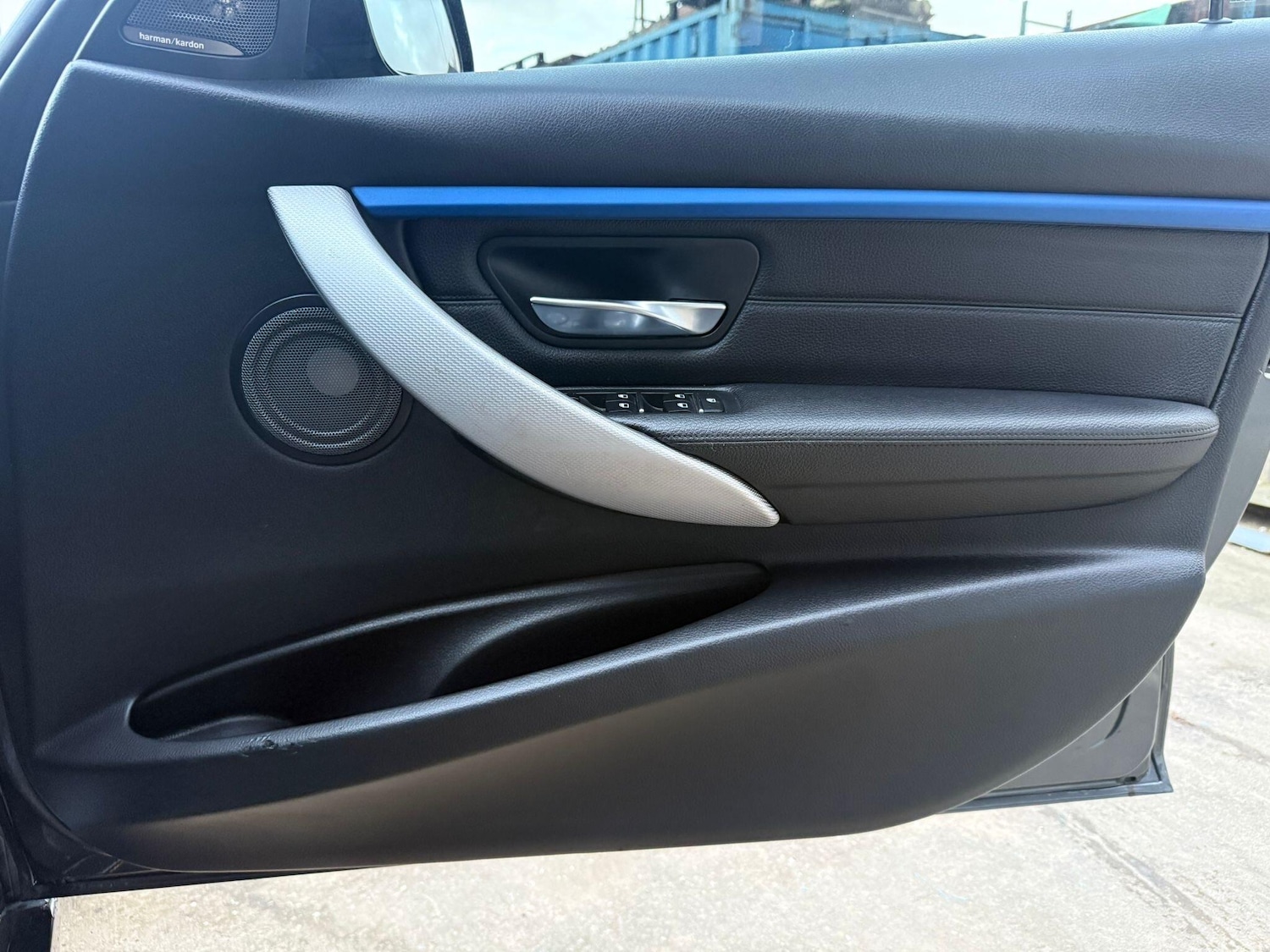 Used BMW 3 Series 2017 for sale - 76918675: Photo 31