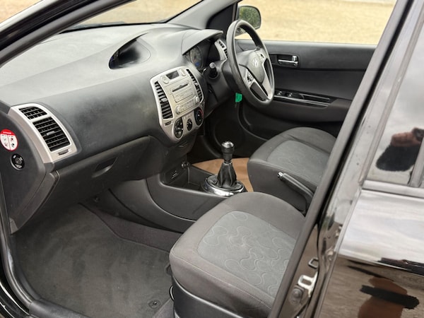 Used Hyundai i20 2011 for sale - 76201106: Photo 11