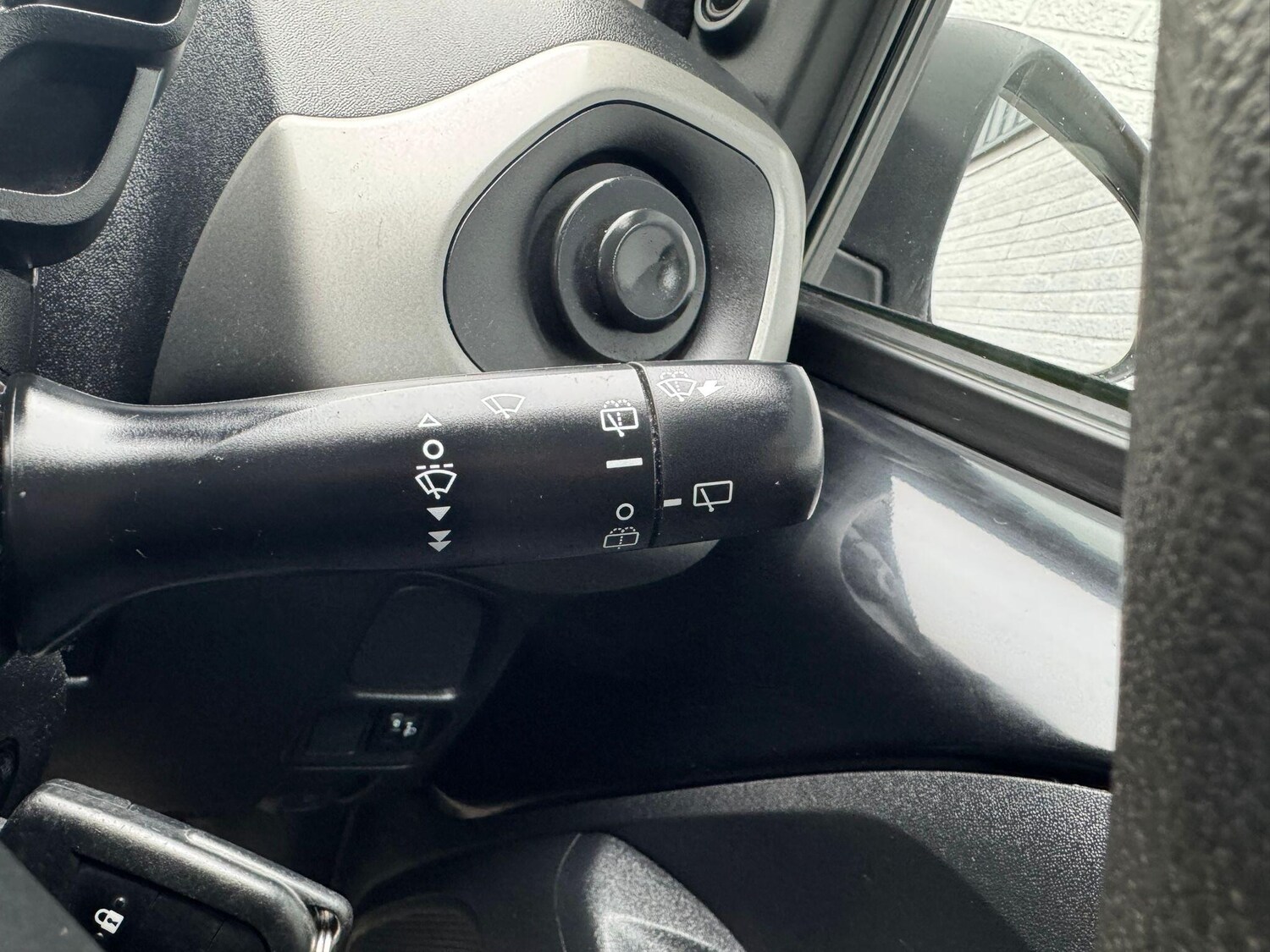 Used Peugeot 108 2015 for sale - 77510496: Photo 15