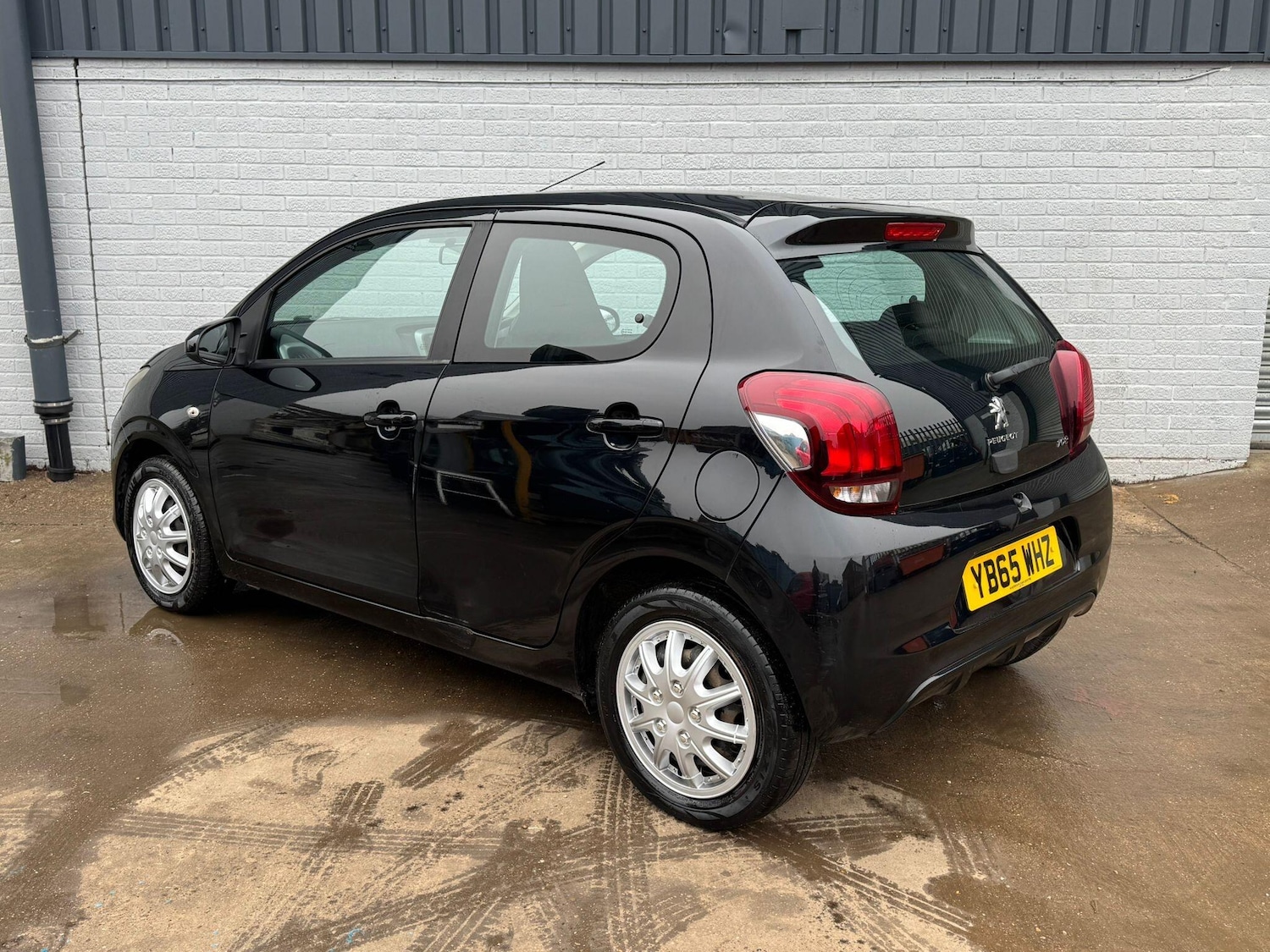 Used Peugeot 108 2015 for sale - 77510496: Photo 4