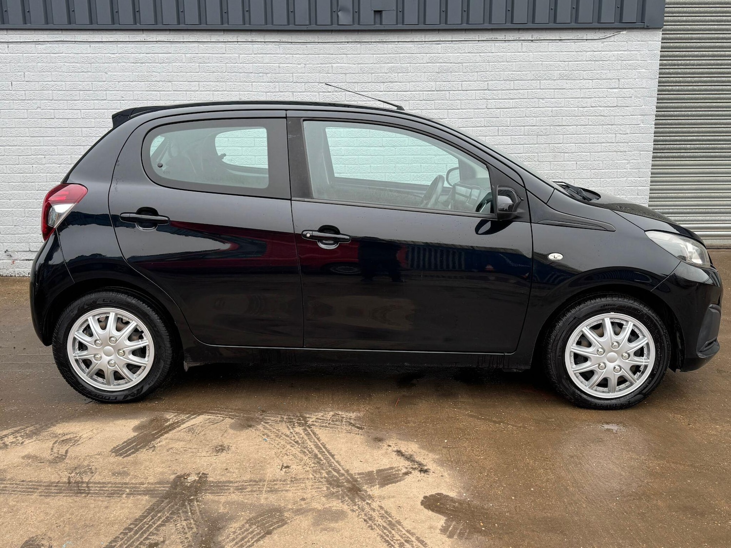Used Peugeot 108 2015 for sale - 77510496: Photo 7