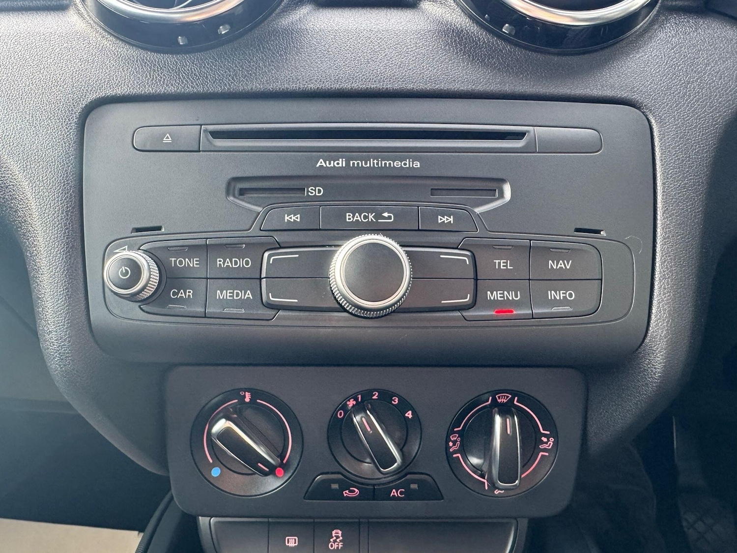 Used Audi A1 2013 for sale - 77646327: Photo 21