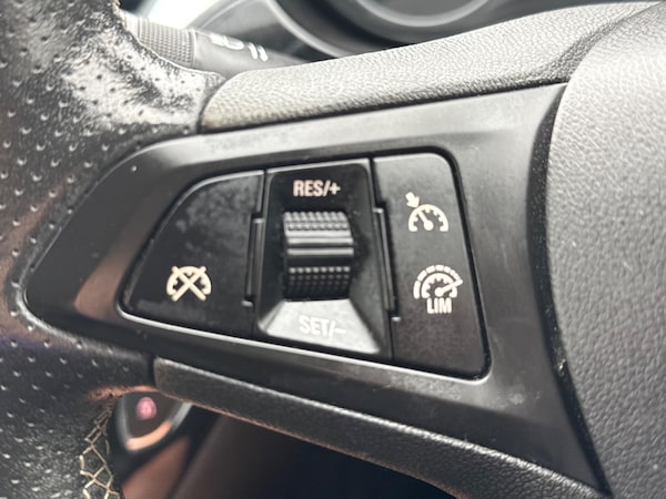 Used Vauxhall Corsa 2015 for sale - 76270342: Photo 16