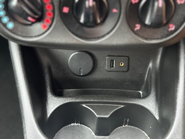 Used Vauxhall Corsa 2015 for sale - 76270342: Photo 20