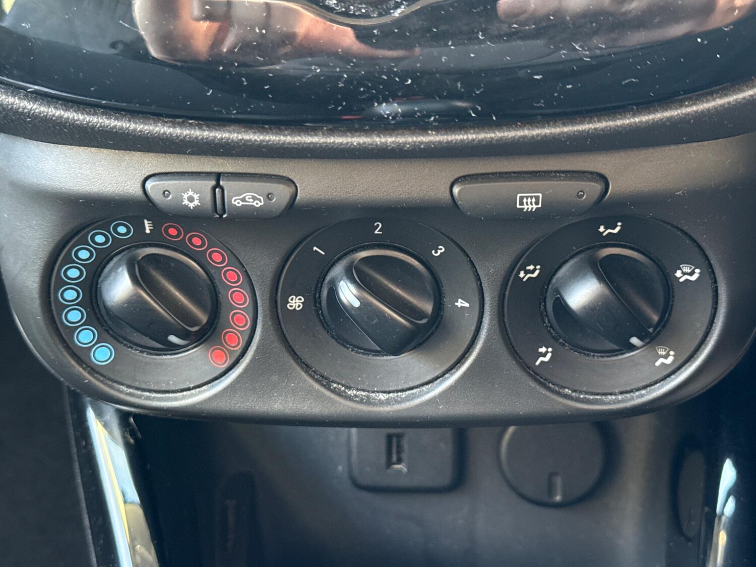 Used Vauxhall ADAM 2019 for sale - 77723785: Photo 18