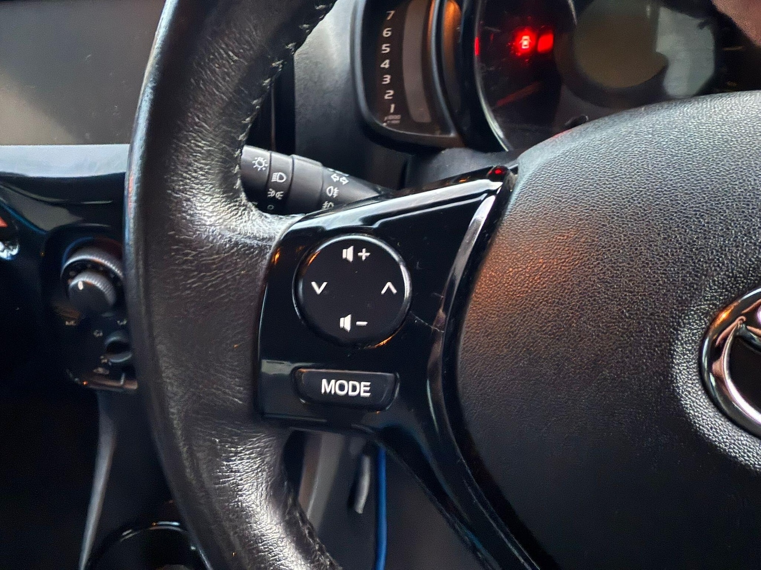 Used Toyota AYGO 2015 for sale - 76727188: Photo 12