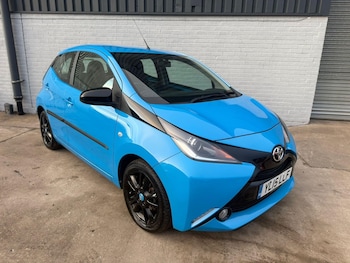 2015 (15) - 1.0 VVT-i X-Cite 2 5dr