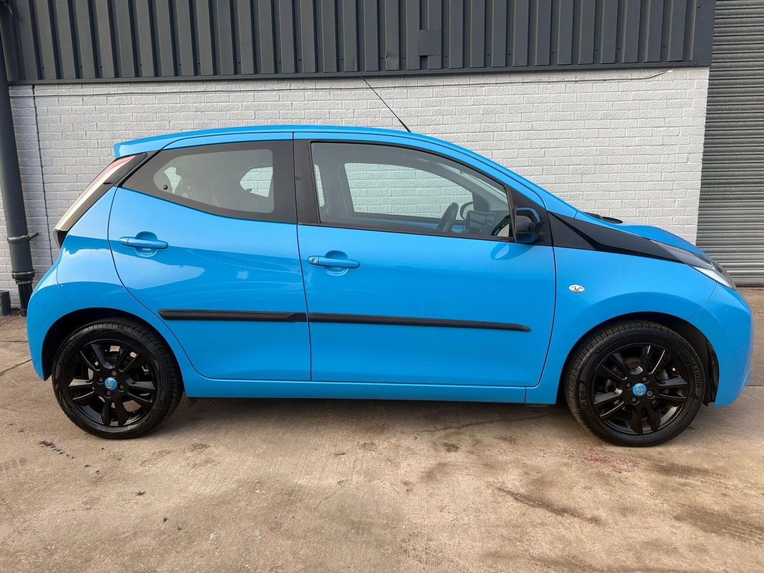 Used Toyota AYGO 2015 for sale - 76727188: Photo 7