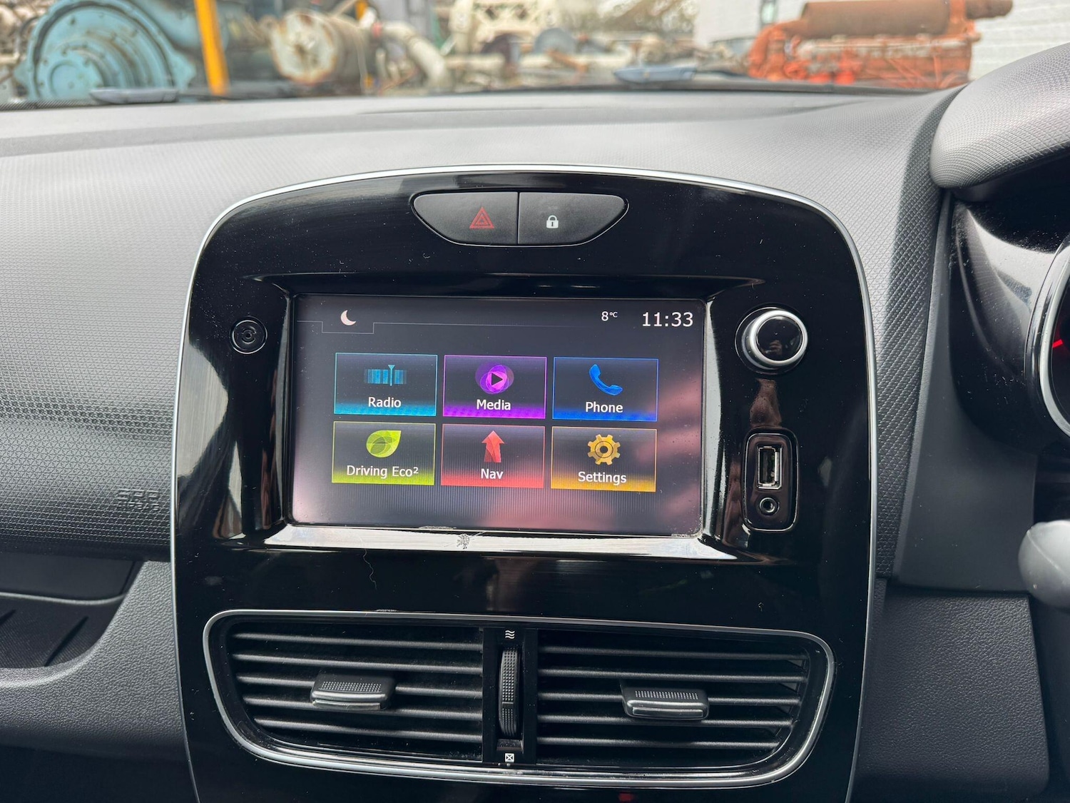 Used Renault Clio 2017 for sale - 77799043: Photo 27