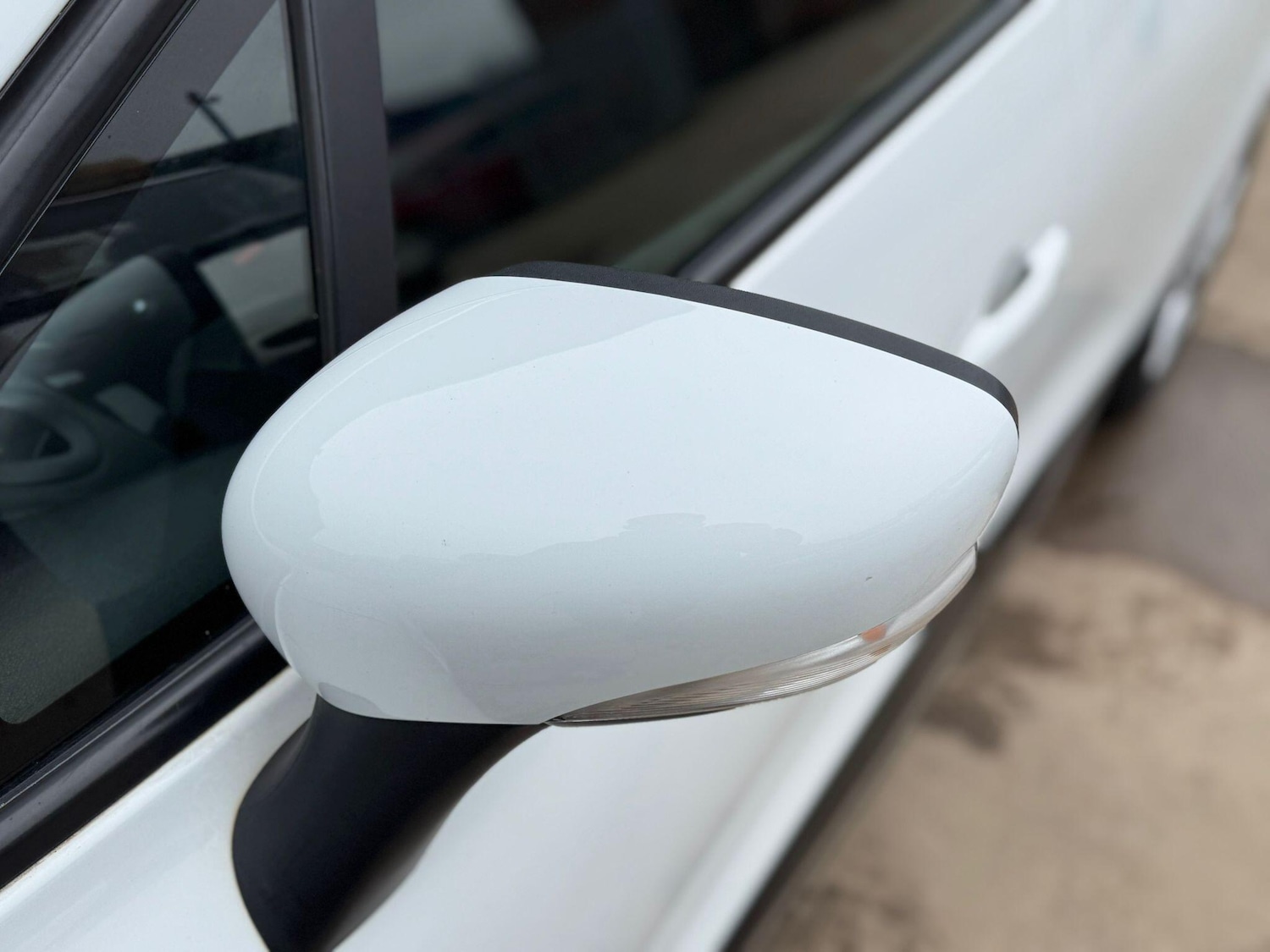 Used Renault Clio 2017 for sale - 77799043: Photo 33