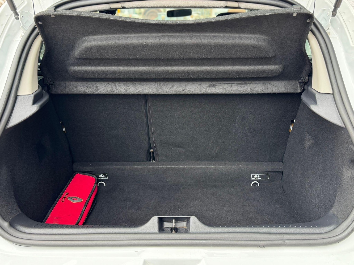 Used Renault Clio 2017 for sale - 77799043: Photo 34