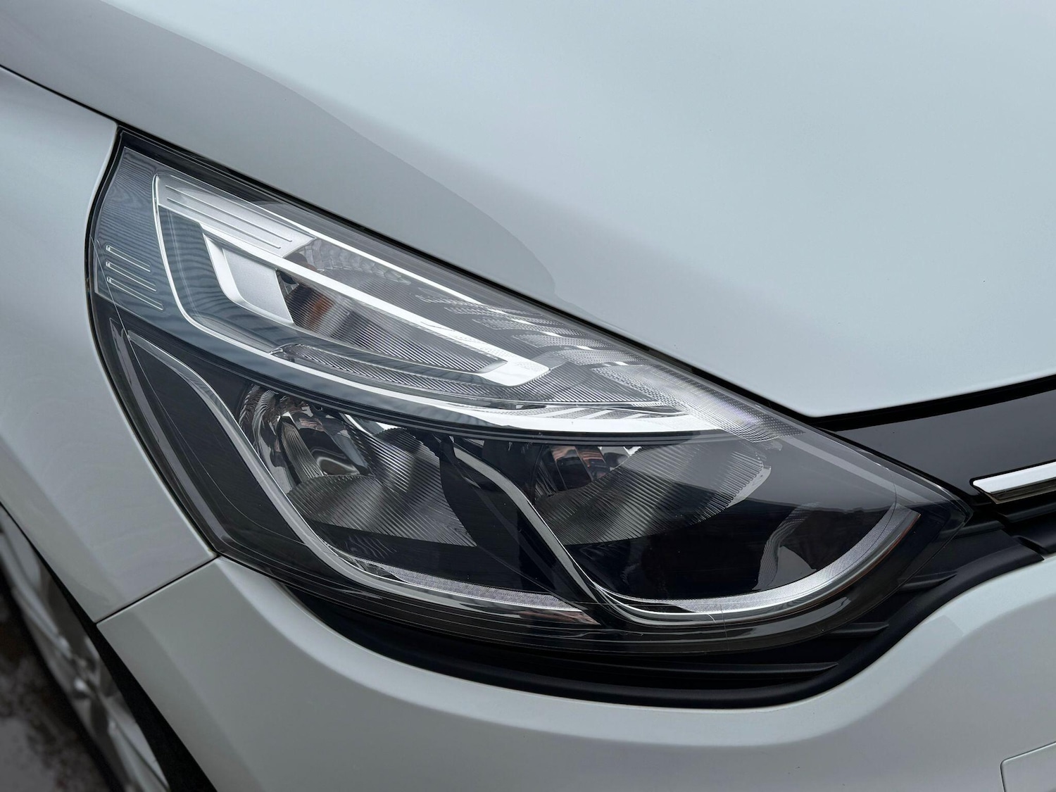 Used Renault Clio 2017 for sale - 77799043: Photo 39