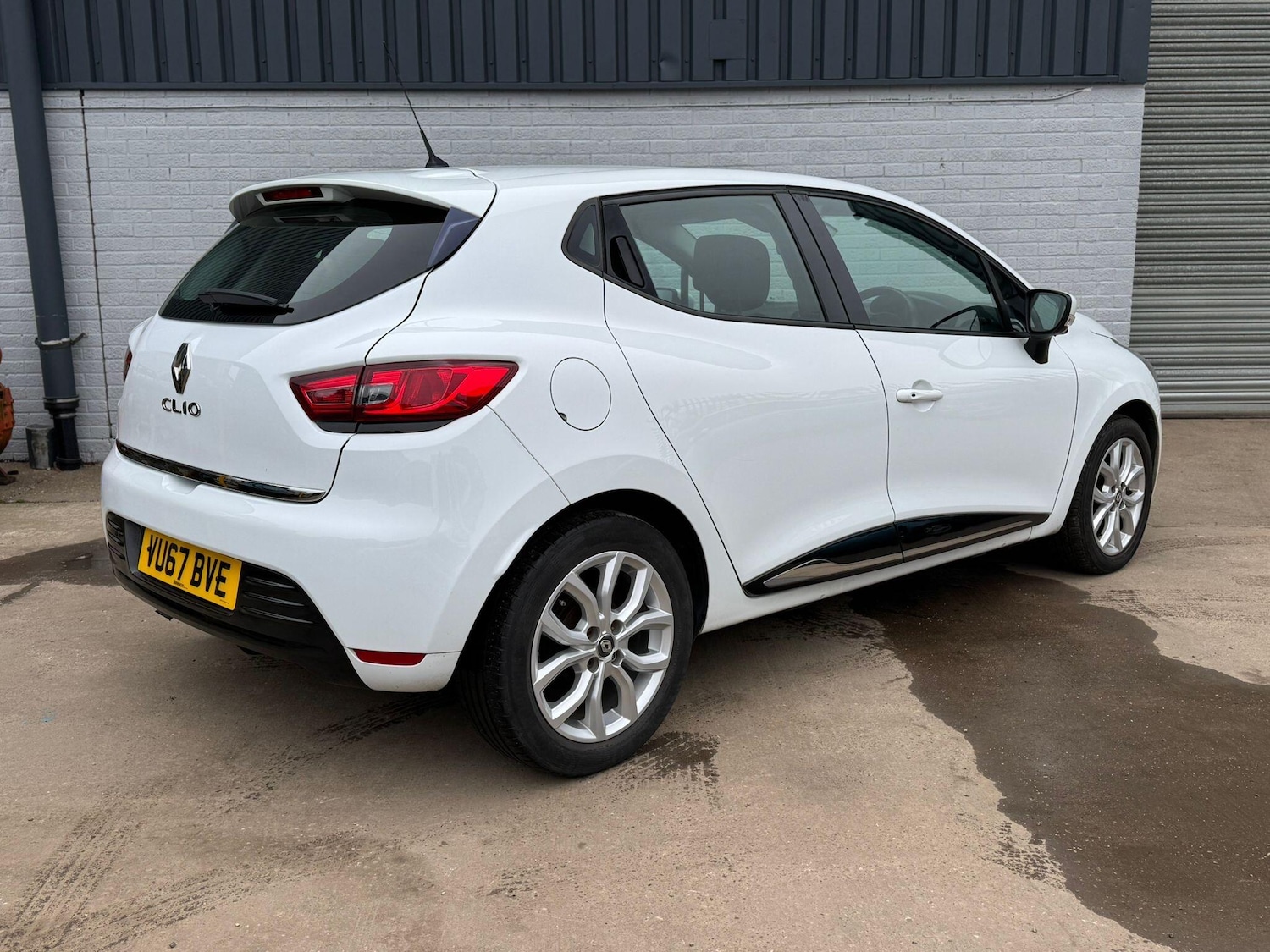 Used Renault Clio 2017 for sale - 77799043: Photo 8