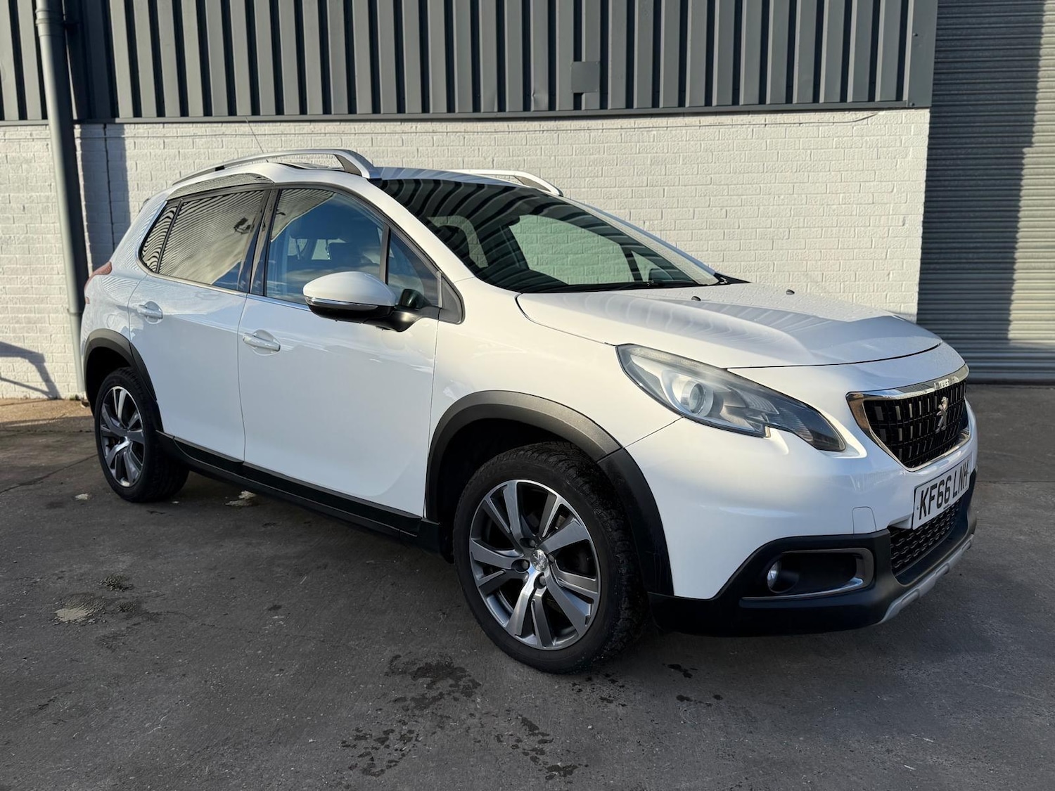 Used Peugeot 2008 2016 for sale - 76371061: Photo 1