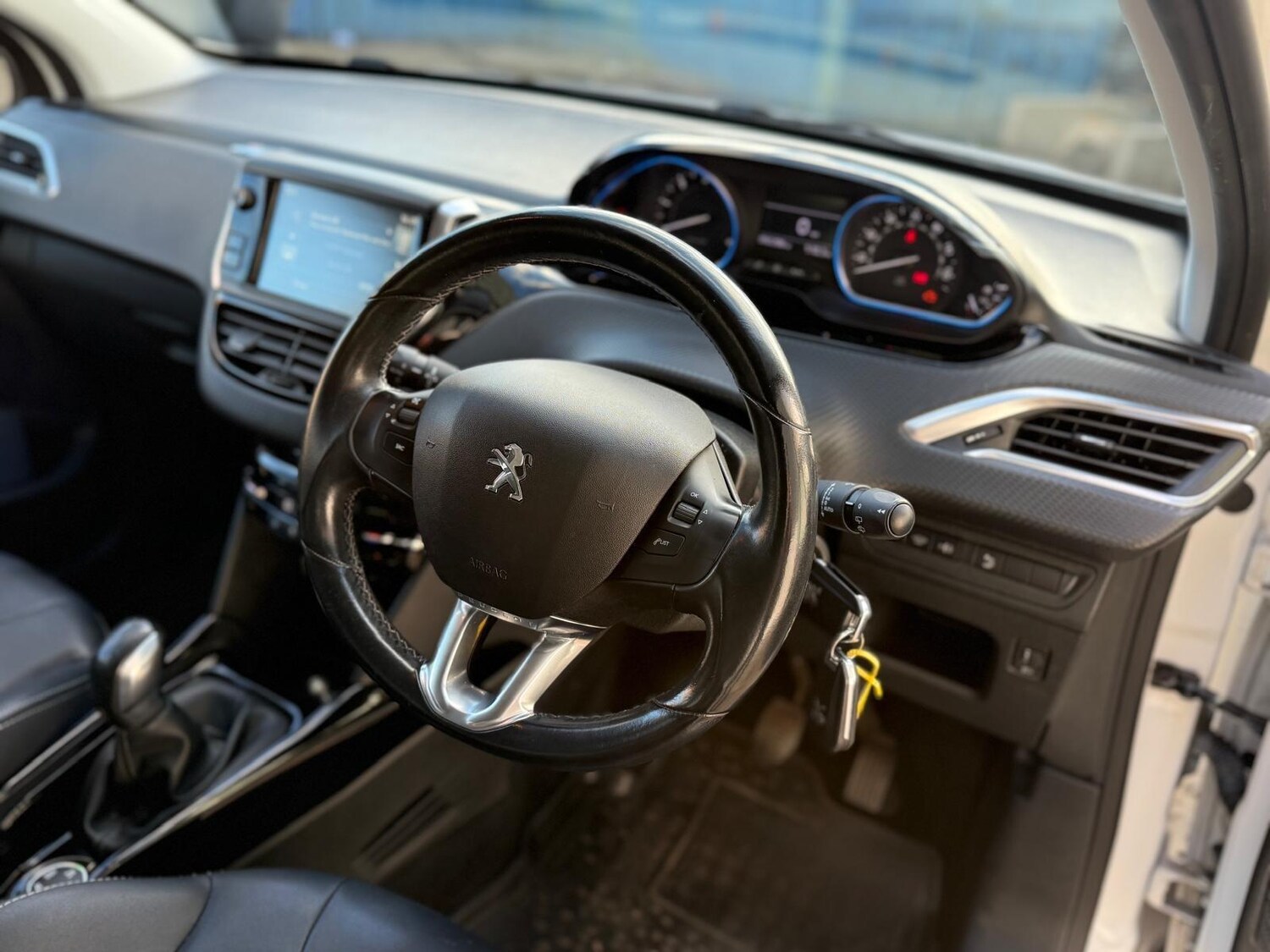 Used Peugeot 2008 2016 for sale - 76371061: Photo 36