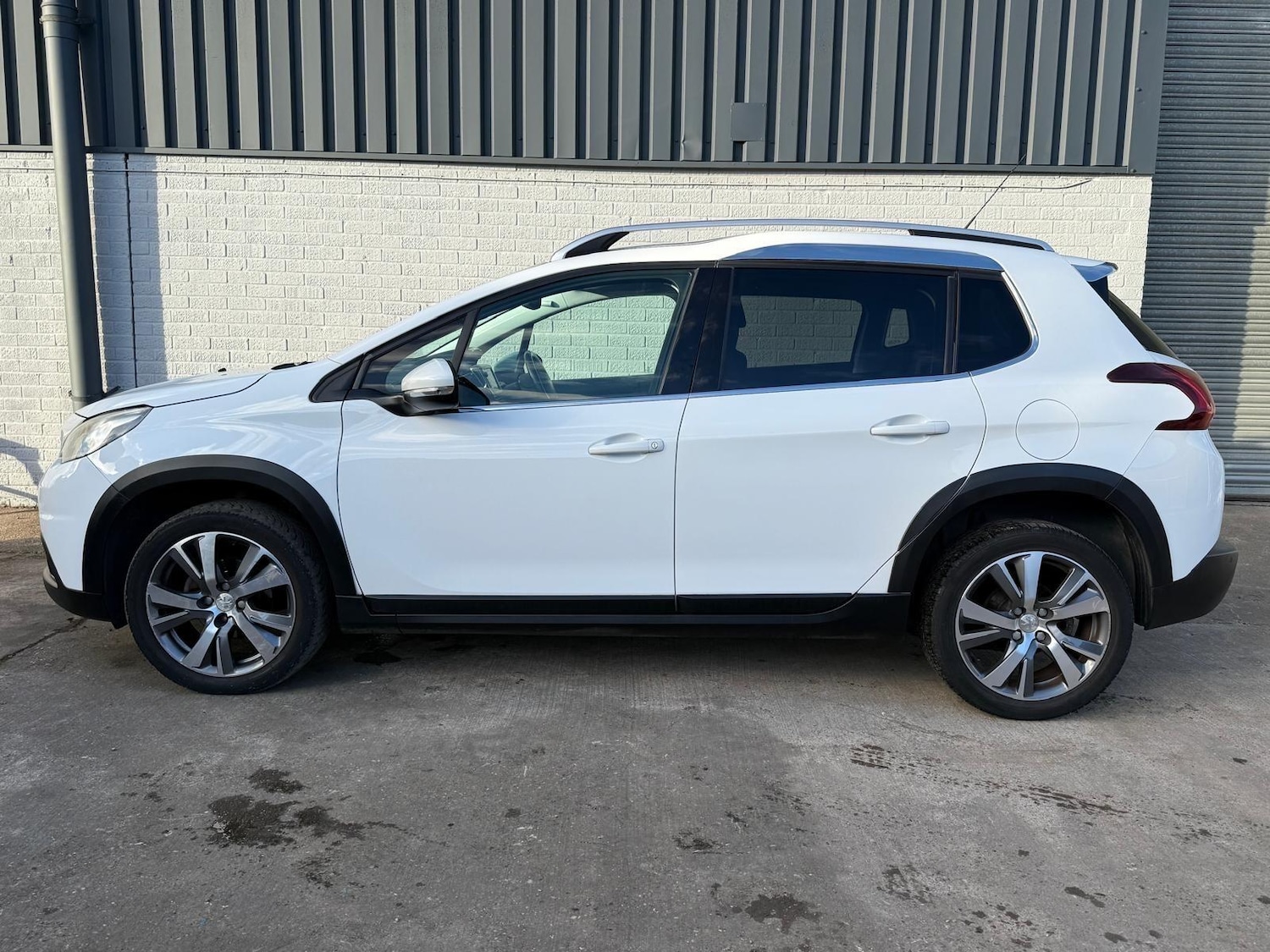 Used Peugeot 2008 2016 for sale - 76371061: Photo 5