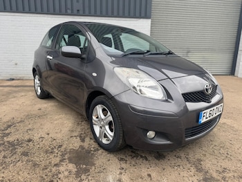 Used Toyota Yaris 2010 for sale - 78307001: Photo