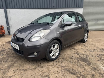 Used Toyota Yaris 2010 for sale - 78307001: Photo