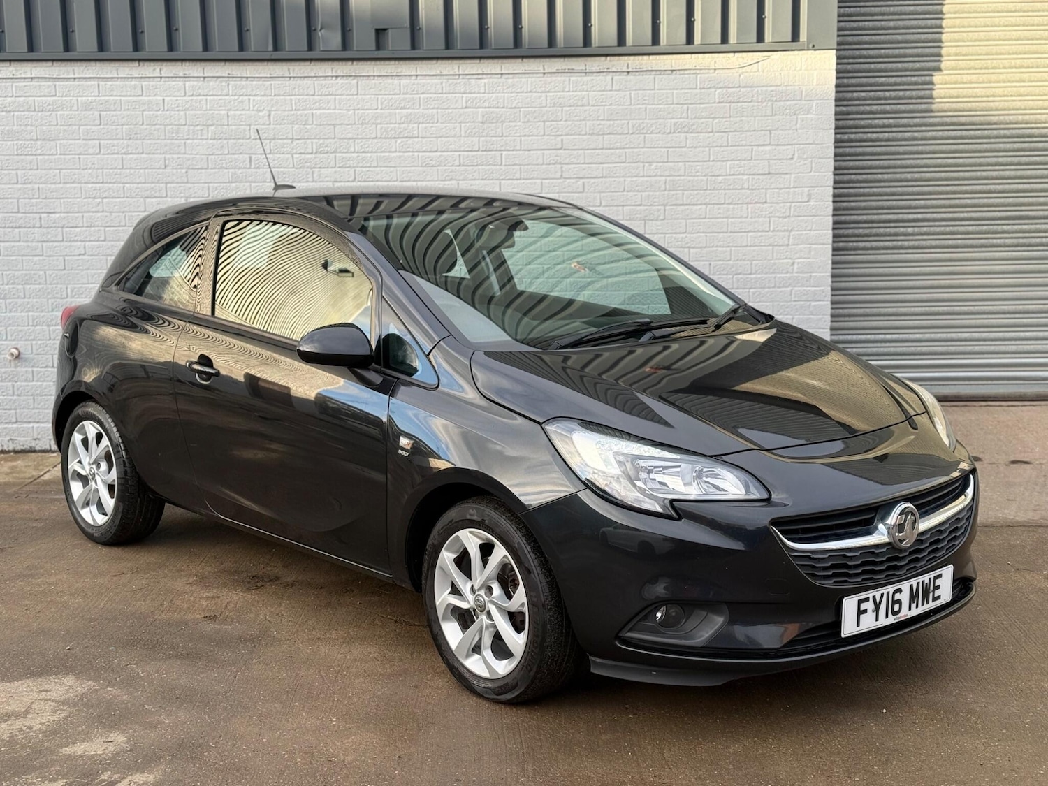Used Vauxhall Corsa 2016 for sale - 76633532: Photo 1