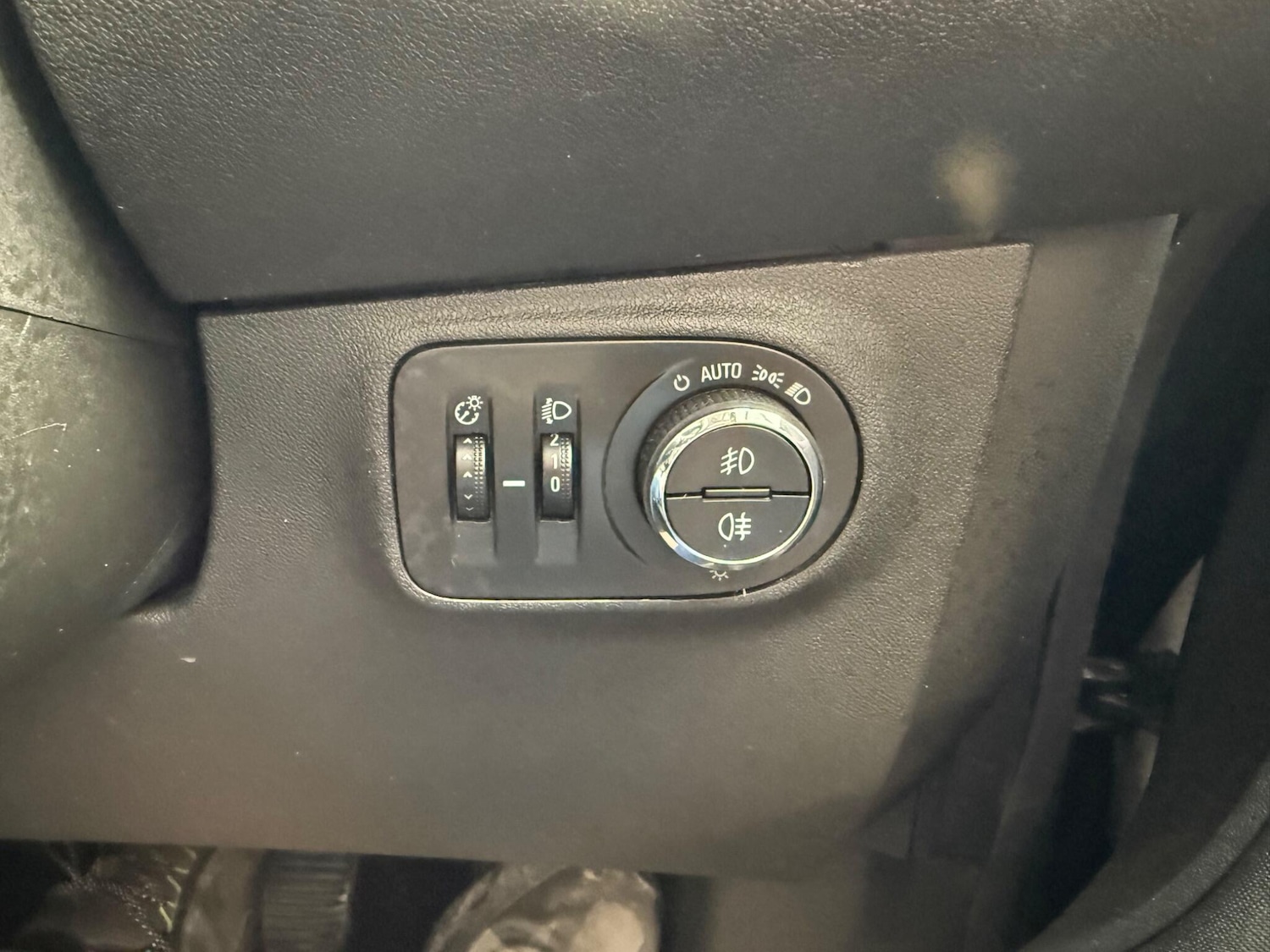 Used Vauxhall Corsa 2016 for sale - 76633532: Photo 16