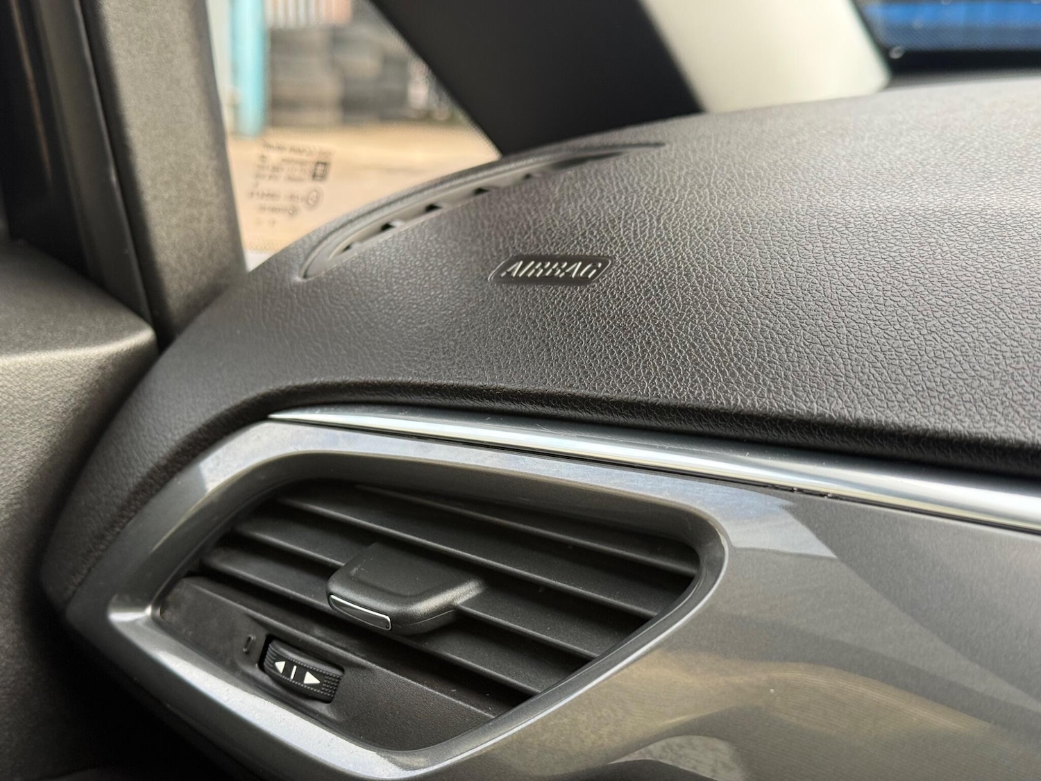 Used Vauxhall Corsa 2016 for sale - 76633532: Photo 24