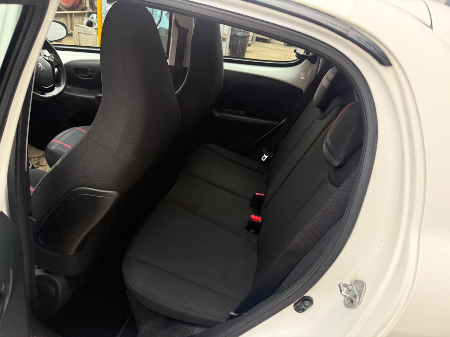 Used Peugeot 108 2014 for sale - 76499531: Photo 13