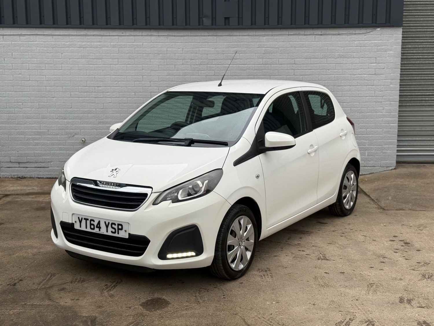 Used Peugeot 108 2014 for sale - 76499531: Photo 3