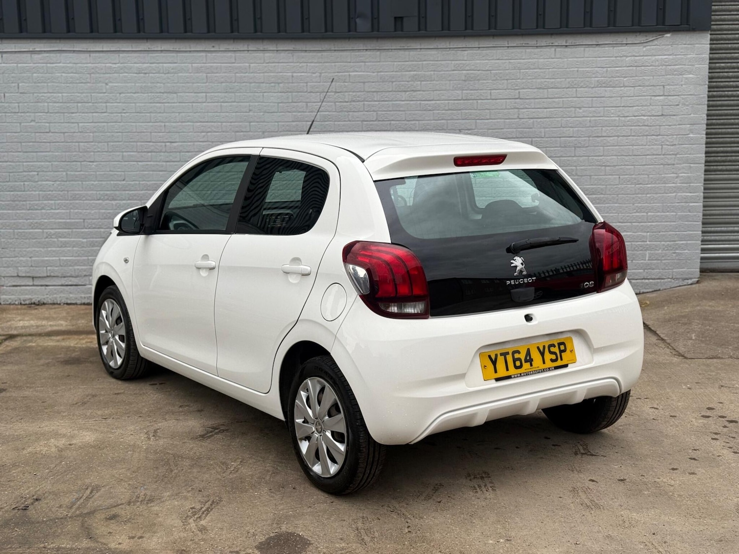 Used Peugeot 108 2014 for sale - 76499531: Photo 4