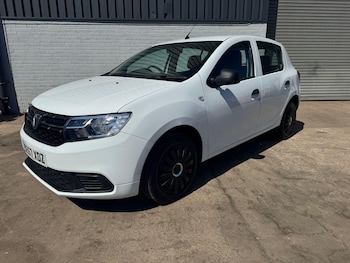 Used Dacia Sandero 2018 for sale - 78470884: Photo