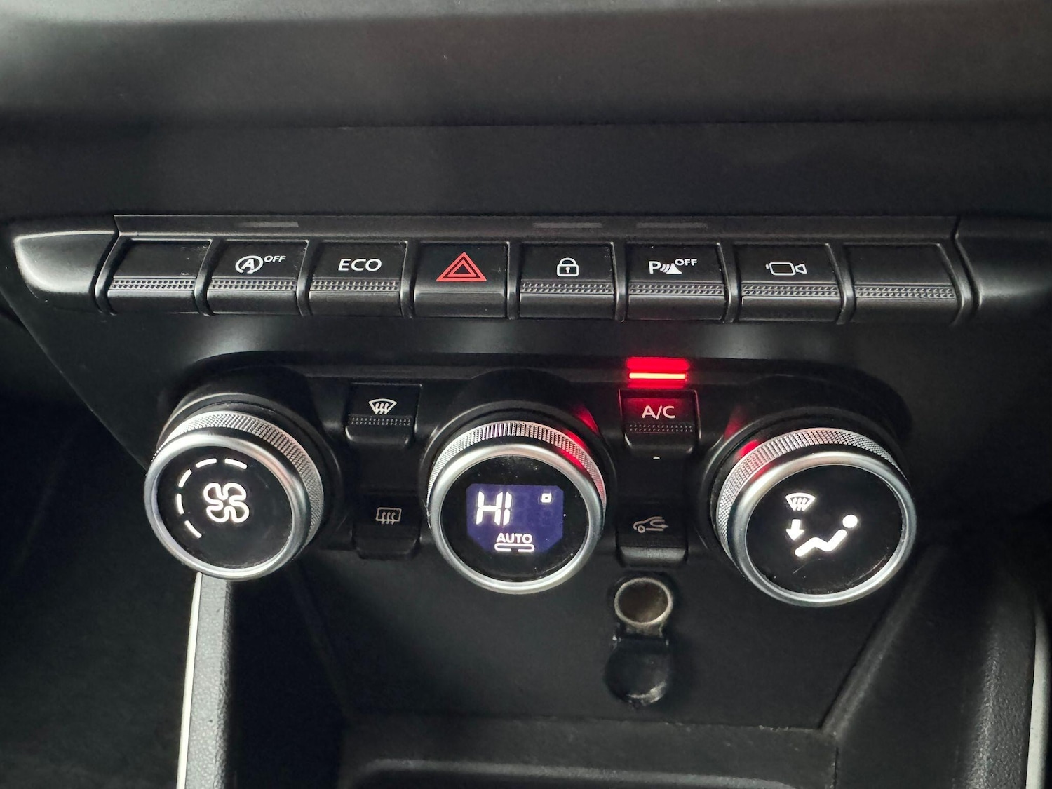 Used Dacia Duster 2018 for sale - 77597628: Photo 19