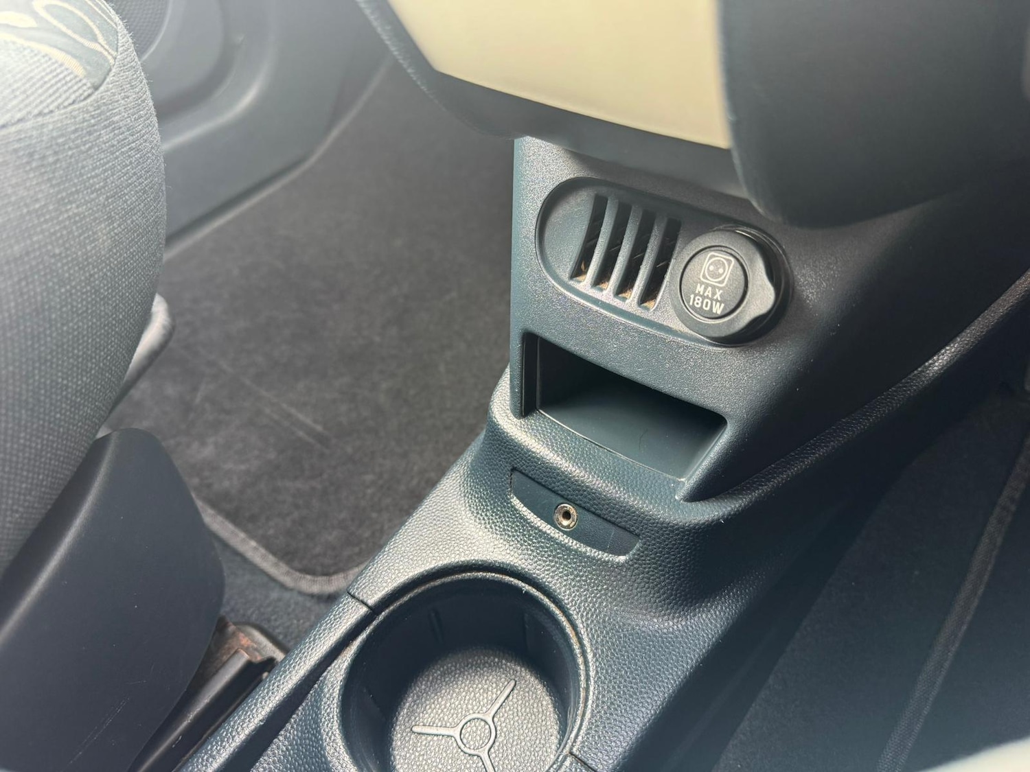 Used Ford Ka 2012 for sale - 78020335: Photo 31