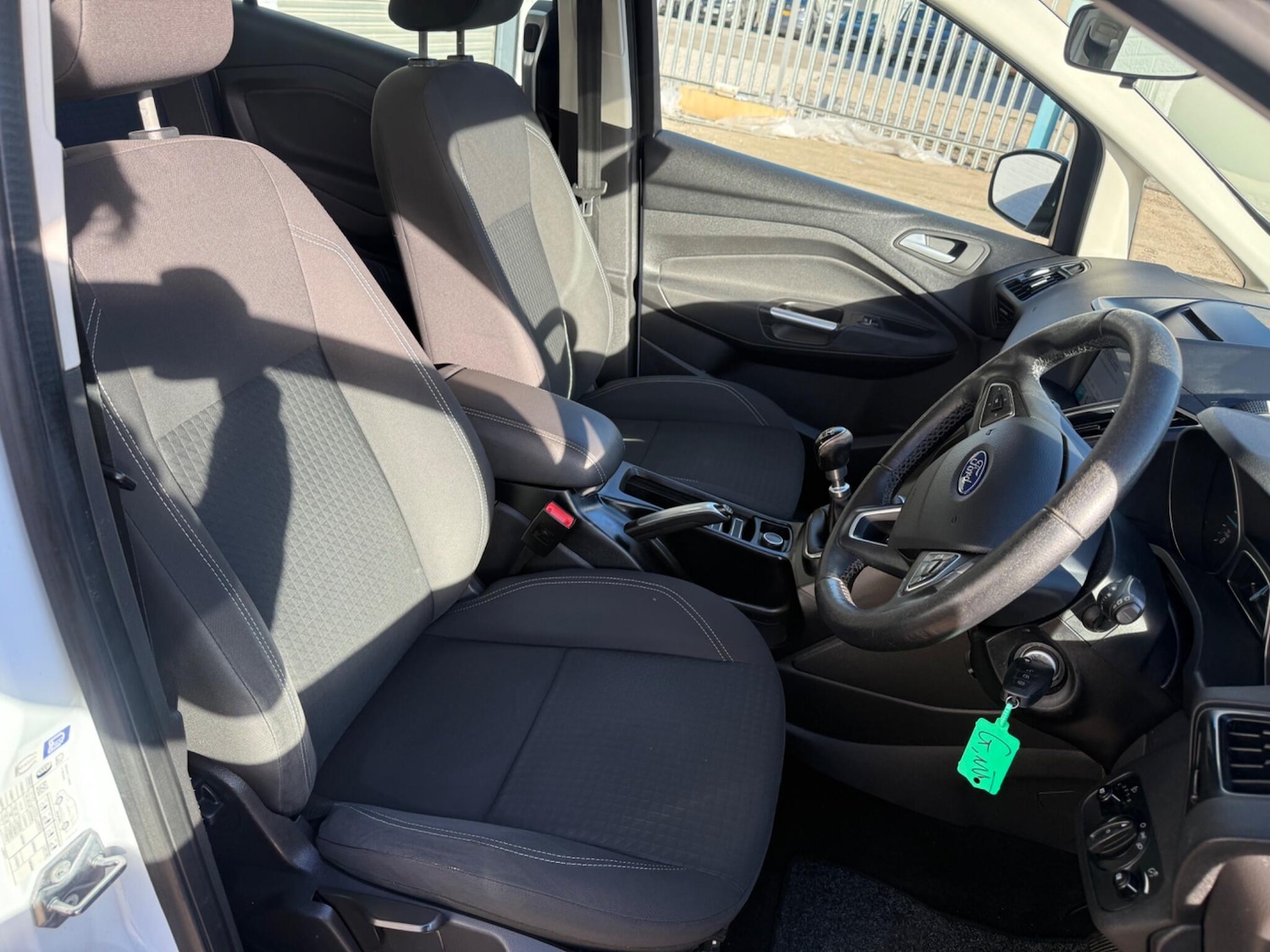 Used Ford Grand C-Max 2016 for sale - 76371553: Photo 28