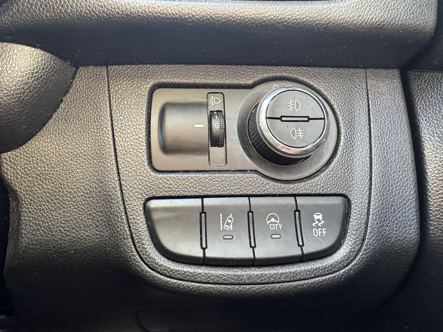 Used Vauxhall Viva 2016 for sale - 77658035: Photo 16