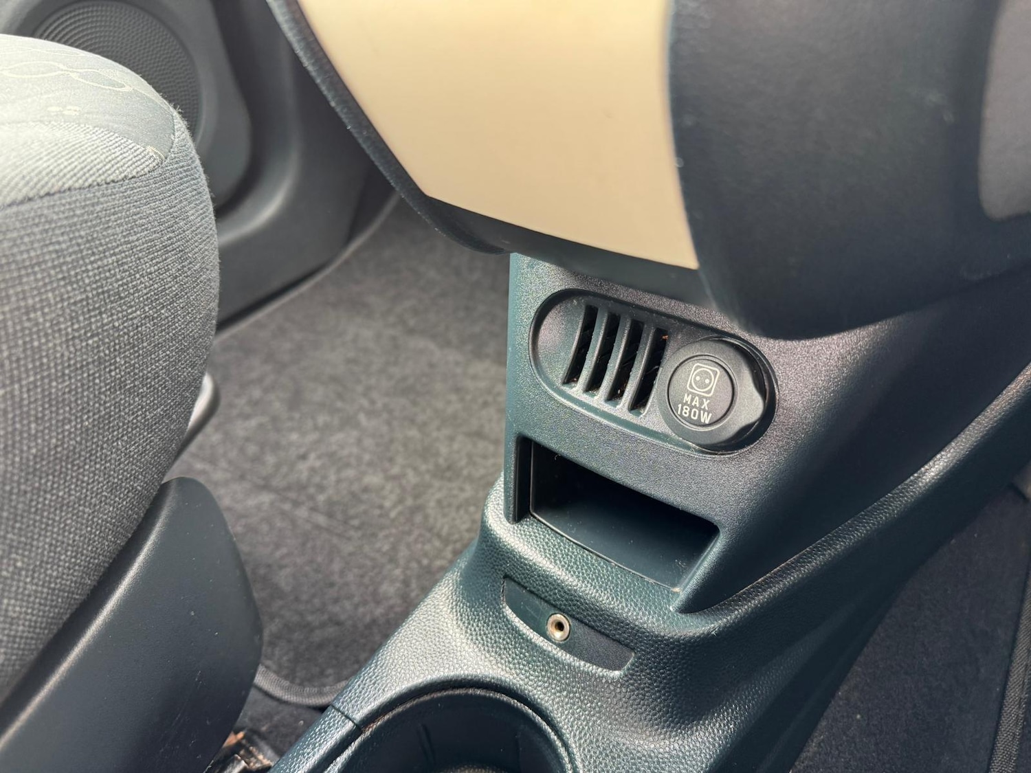 Used Ford Ka 2014 for sale - 77647090: Photo 11