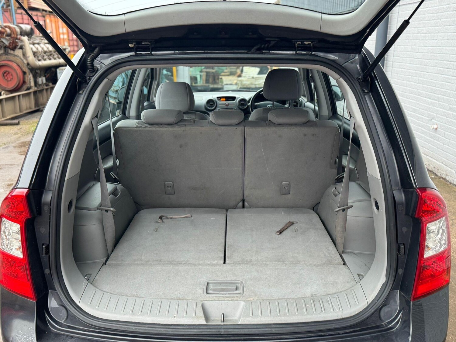 Used Kia Carens for sale - 77511250: Photo 33