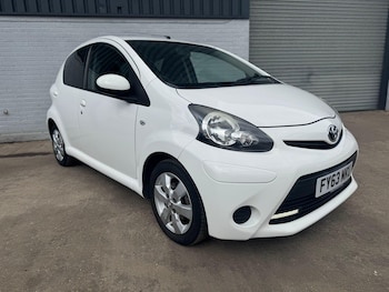 Used Toyota AYGO 2013 for sale - 78601697: Photo